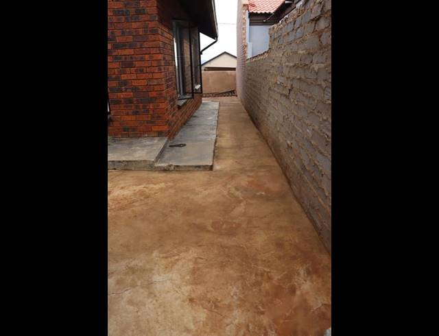 2 BEDROOM HOUSE FOR SALE IN SOSHANGUVE UU